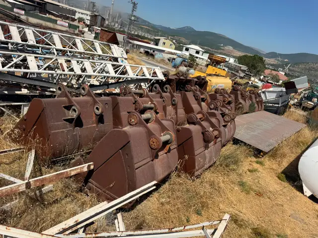 İş Makinesi Kovaları
